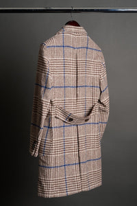 Color: Natural Prince of Wales