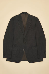 Monochrome Builder Capsule