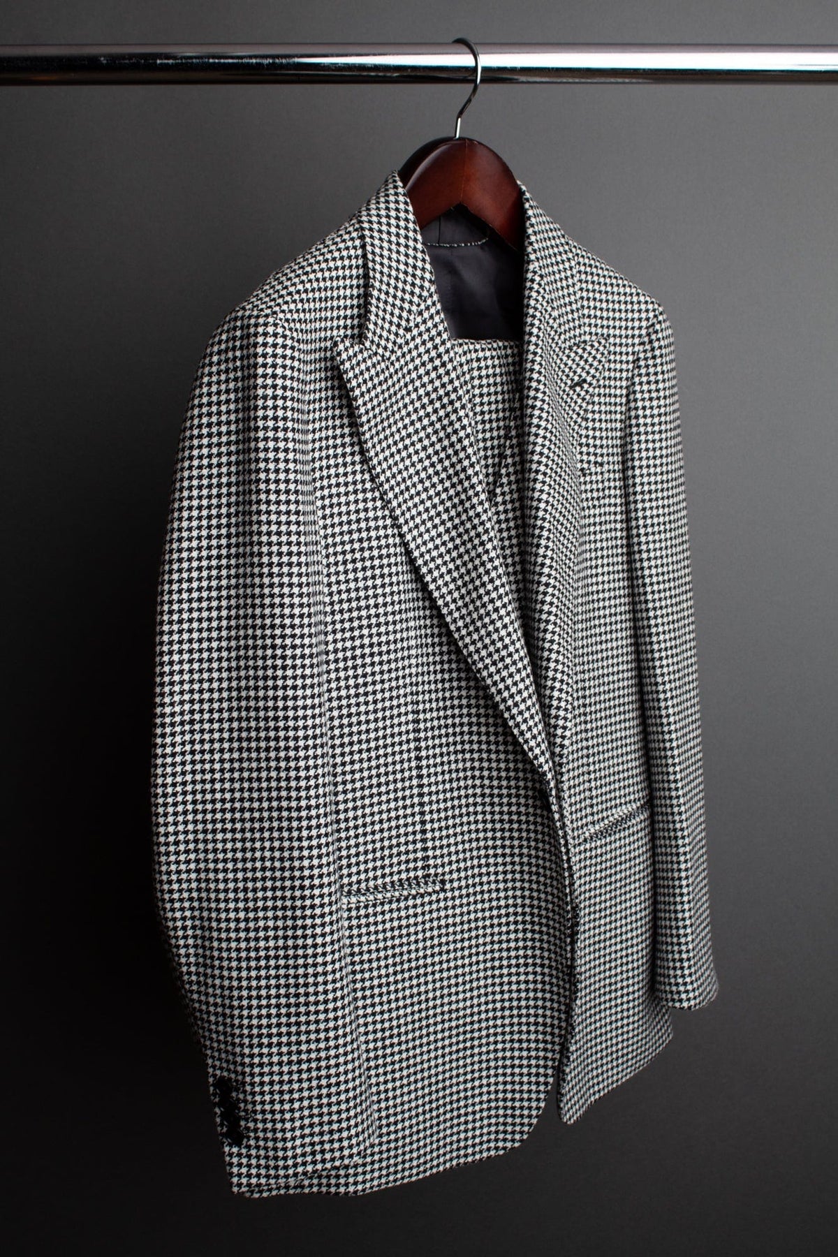 Wool & Cashmere Houndstooth Suit