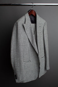 Color: Black and White