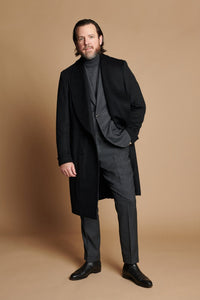 Monochrome Builder Capsule