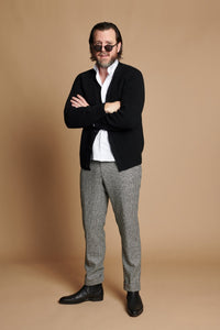 Monochrome Builder Capsule