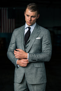 Color: Grey Puppytooth