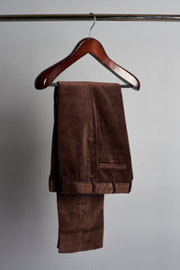 Color: Chocolate old