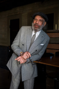 Color: Grey Puppytooth