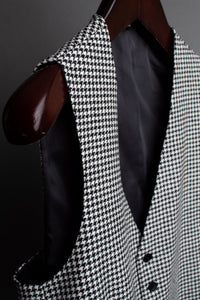 Color: Houndstooth